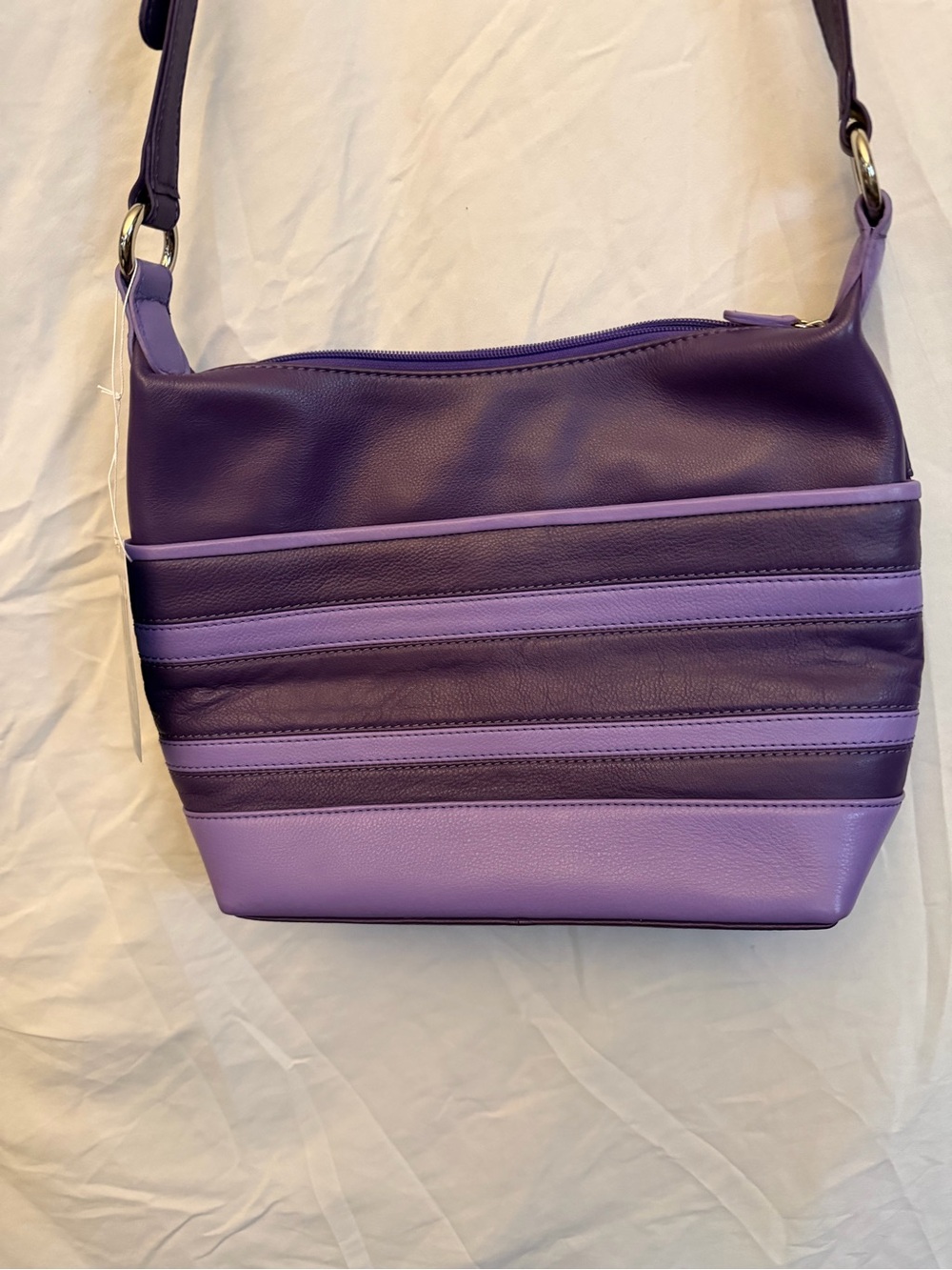 100% Leather Vintage NWT ili NY Stylish Two-Tone Purple Women’s Shoulder Bag